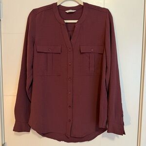 🛍️ 3/$30 Denver Hayes Burgundy Blouse